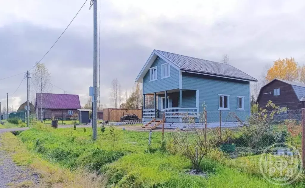 Дом в Ленинградская область, Выборгский район, Рощинское городское ... - Фото 2