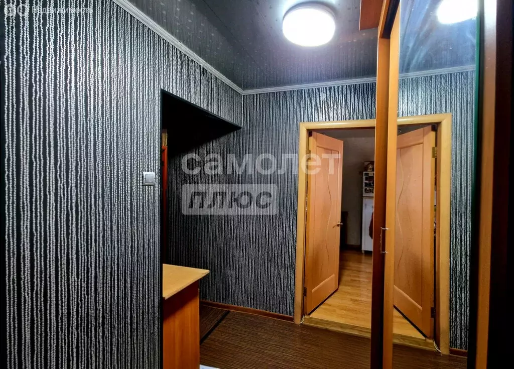 2-комнатная квартира: Петропавловск-Камчатский, улица Карбышева, 18 ... - Фото 1