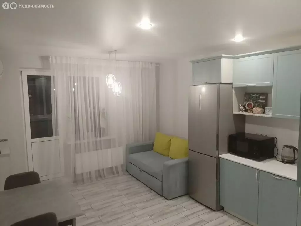 2-комнатная квартира: Новороссийск, проспект Ленина, 107 (61 м) - Фото 1