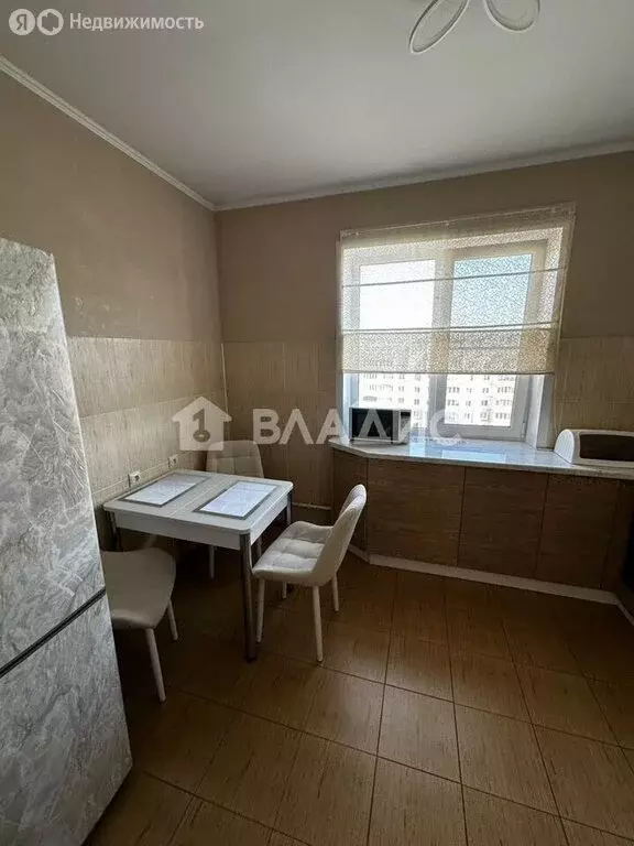 3-комнатная квартира: Нижний Новгород, проспект Ильича, 40 (70.6 м) - Фото 1