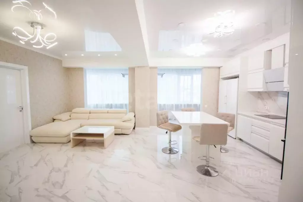 3-к кв. Сахалинская область, Южно-Сахалинск ул. Алексея Максимовича ... - Фото 1