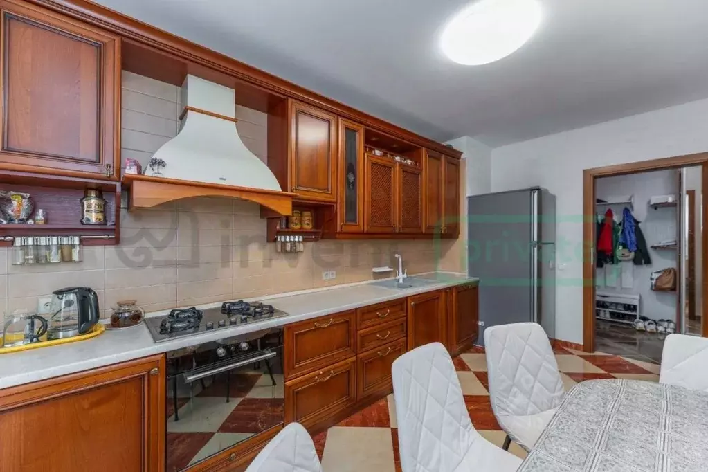 3-к кв. Калининградская область, Калининград ул. Москвина, 1 (93.3 м) - Фото 0