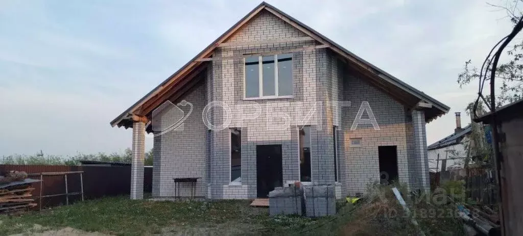 Дом в Тюменская область, Тюмень Три Сосны мкр, ул. Малиновая, 48 (145 ... - Фото 1