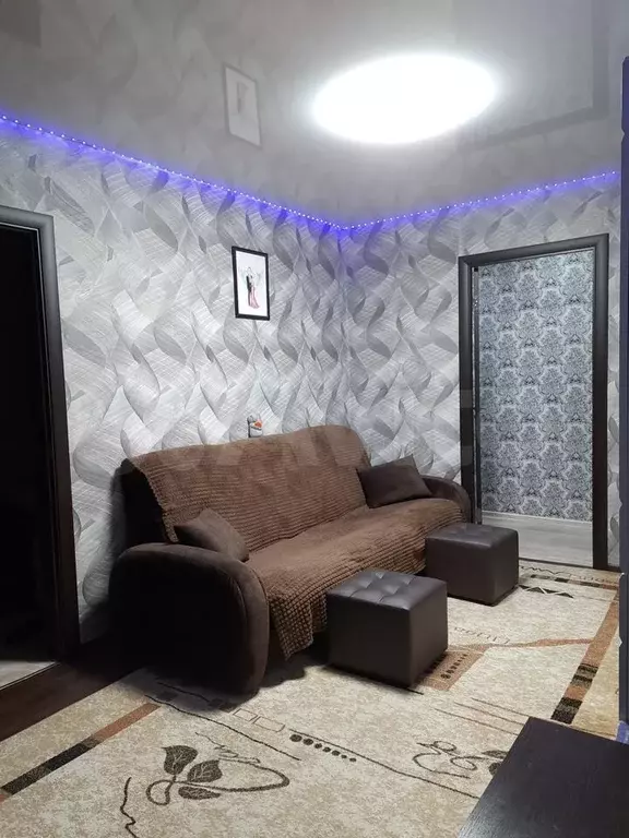 3-к. квартира, 56 м, 5/5 эт. - Фото 1