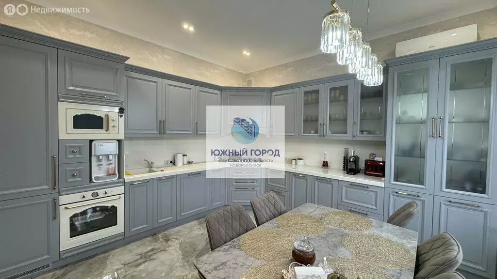 Дом в Новороссийск, улица Прохорова, 66 (180 м) - Фото 0