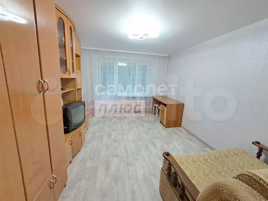 Комната 15 м в 5-к., 2/5 эт. - Фото 0