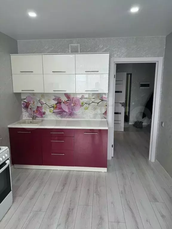 2-к. квартира, 42 м, 8/17 эт. - Фото 0