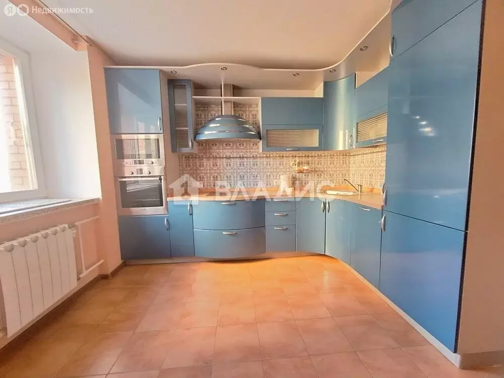 3-комнатная квартира: посёлок Развилка, 42 (116.5 м) - Фото 1