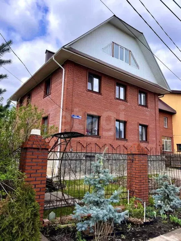 Дом в Башкортостан, Уфа ул. Геофизиков, 50Б (290 м) - Фото 1