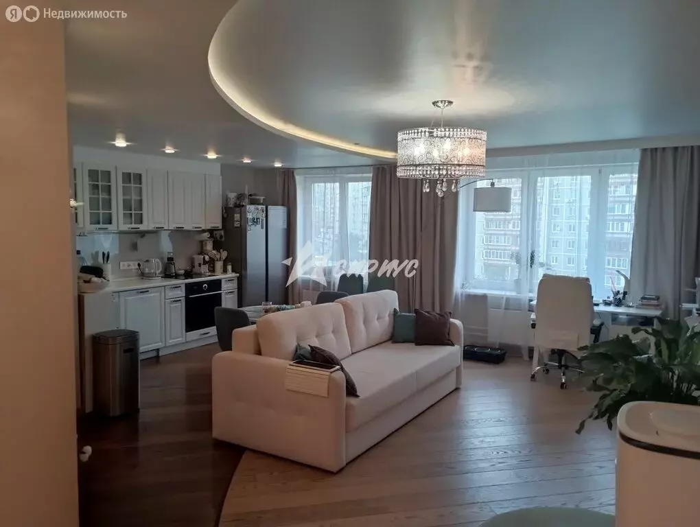 3-комнатная квартира: Екатеринбург, Рощинская улица, 50 (100.4 м) - Фото 1