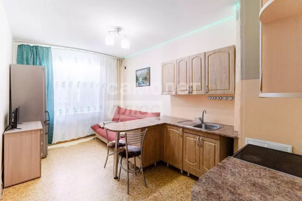 1-к кв. Омская область, Омск просп. Космический, 16 (36.2 м) - Фото 0