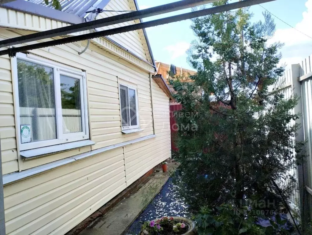 Дом в Волгоградская область, Волжский Цветущий сад СНТ, ул. Клубничная ... - Фото 1