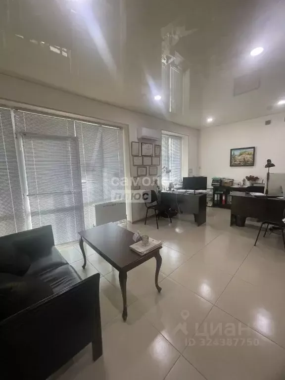 Помещение свободного назначения в Кабардино-Балкария, Чегем ул. Героя ... - Фото 1