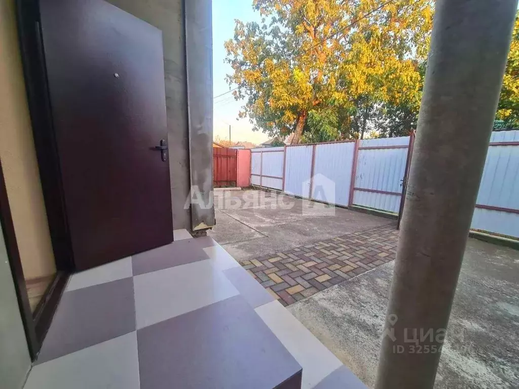 Дом в Краснодарский край, Усть-Лабинск Восточная ул. (75 м) - Фото 2