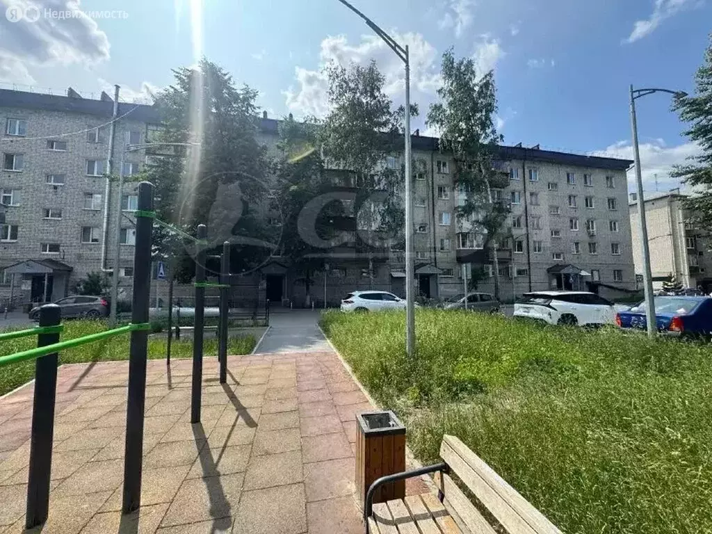 2-комнатная квартира: Тюмень, улица Ватутина, 16А (44 м) - Фото 1