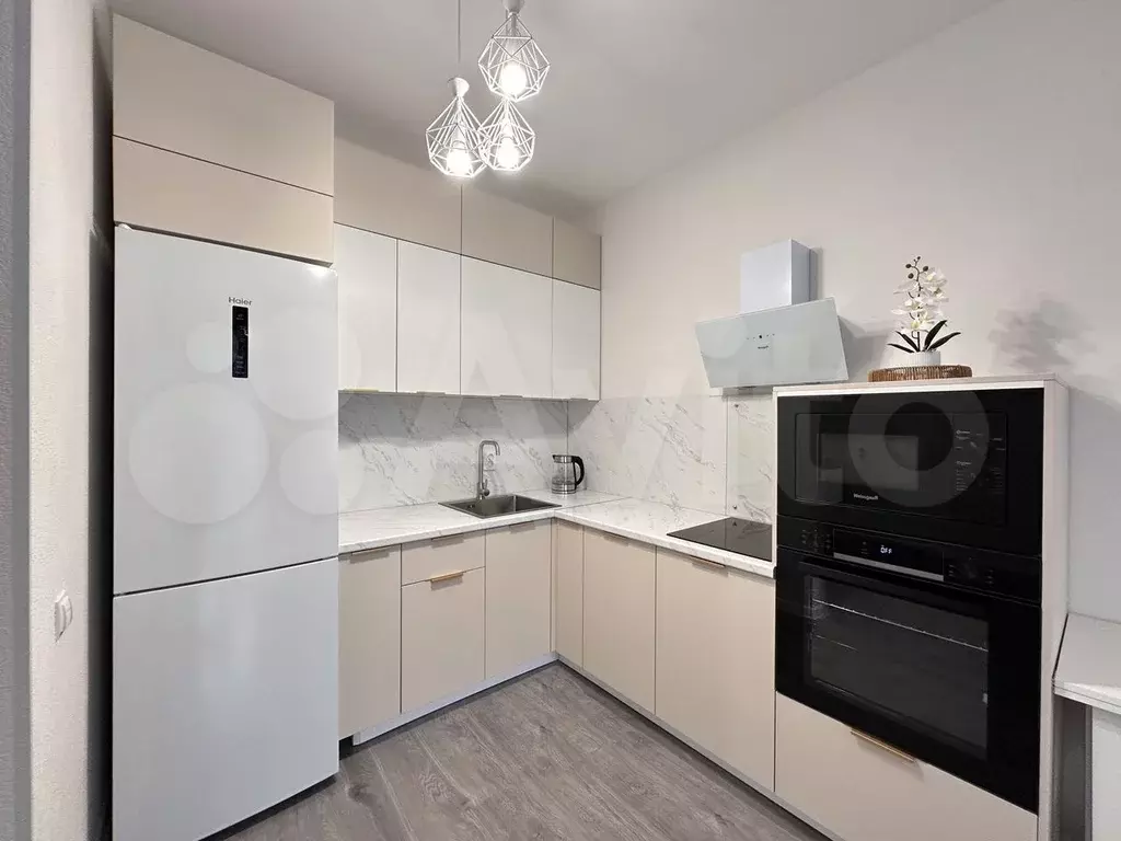 1-к. квартира, 40 м, 12/15 эт. - Фото 0