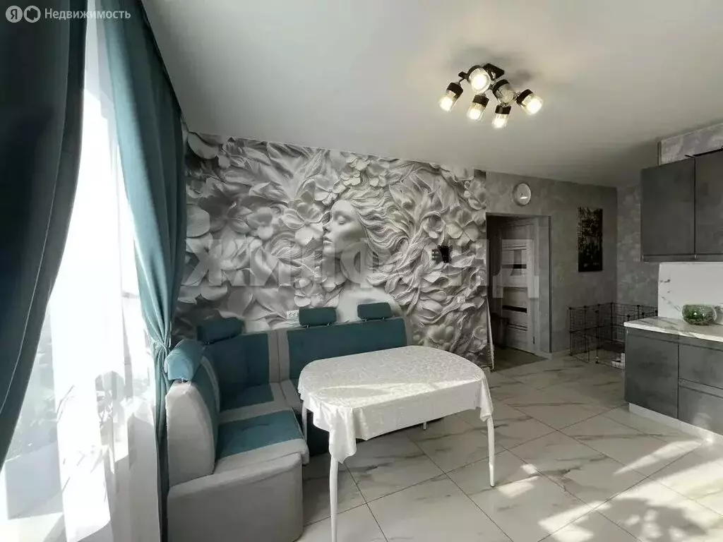 3-комнатная квартира: Обь, Октябрьская улица, 5 (73 м) - Фото 2