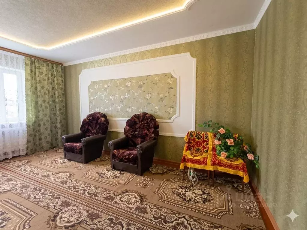 Дом в Курская область, Октябрьский район, Дьяконовский сельсовет, с. ... - Фото 2
