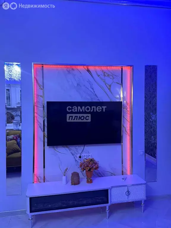 2-комнатная квартира: Грозный, улица Мира, 52Ак2 (70 м) - Фото 1