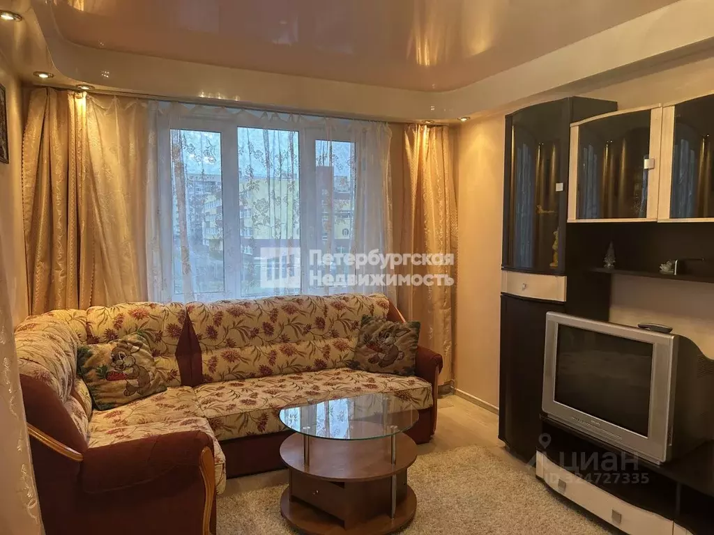 4-к кв. Санкт-Петербург пос. Металлострой, Садовая ул., 16 (73.0 м) - Фото 0