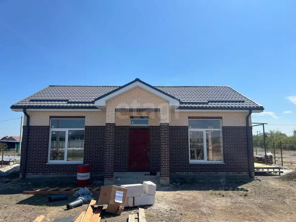 Дом в Ростовская область, Азовский район, Новоалександровка хут. ... - Фото 0