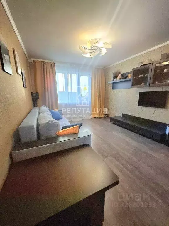 3-к кв. Свердловская область, Екатеринбург ул. Пехотинцев, 10 (58.1 м) - Фото 1