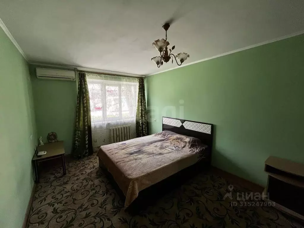 1-к кв. Крым, Феодосия ул. Советская, 16 (30.2 м) - Фото 0