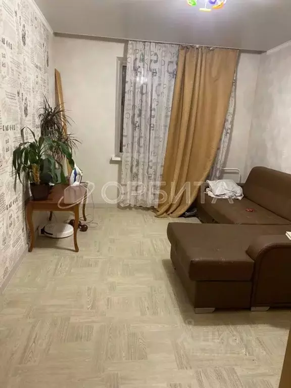 3-к кв. Тюменская область, Тюмень ул. Клары Цеткин, 29к2 (65.4 м) - Фото 0