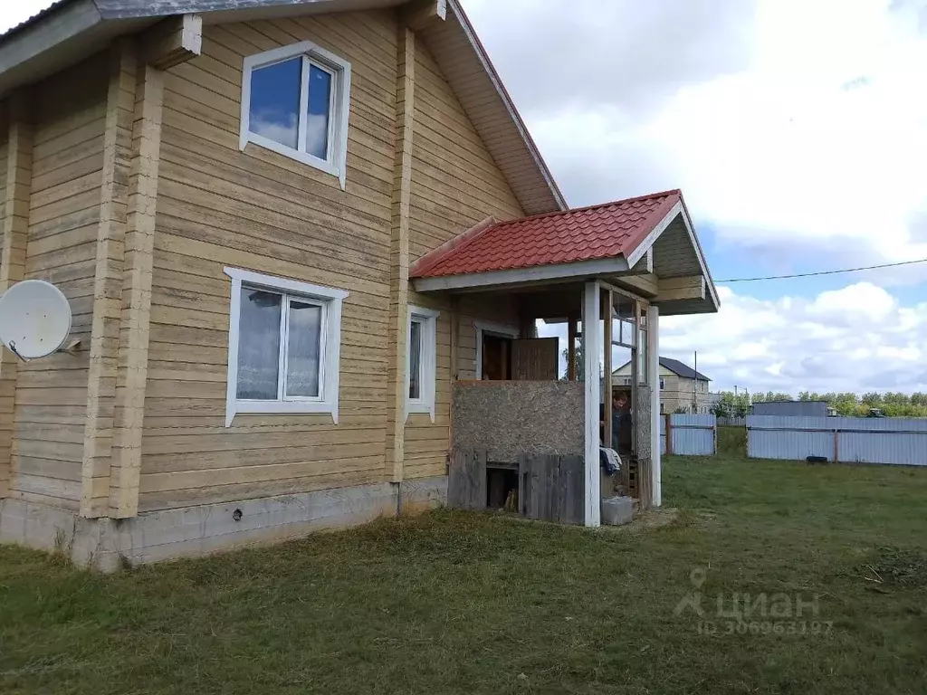 Дом в Оренбургская область, Александровский район, с. Ждановка ... - Фото 0