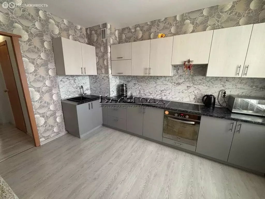 2-комнатная квартира: Челябинск, Якутская улица, 11 (56 м) - Фото 1