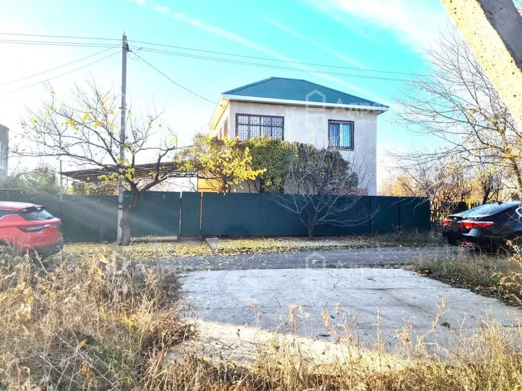 Дом в Волгоградская область, Городищенский район, Ерзовское городское ... - Фото 1