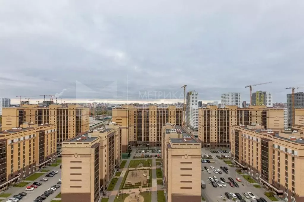 2-к кв. Тюменская область, Тюмень ул. Братьев Бондаревых, 5 (65.5 м) - Фото 2