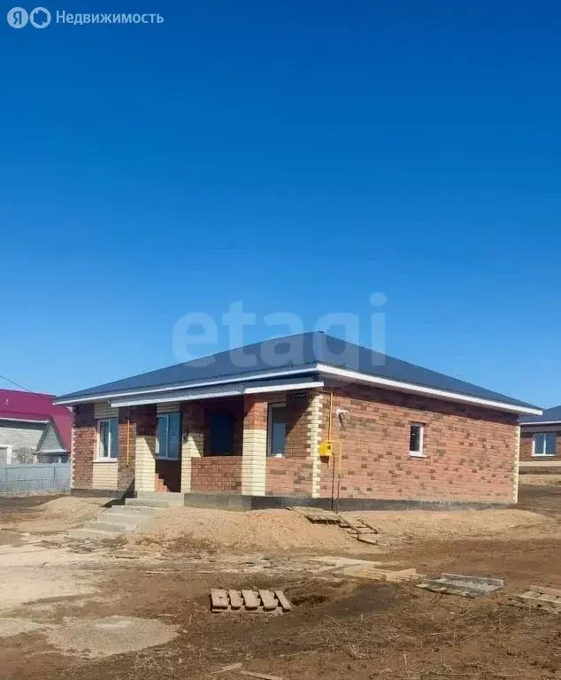 Дом в село Пестрецы, Кленовая улица (110 м) - Фото 1