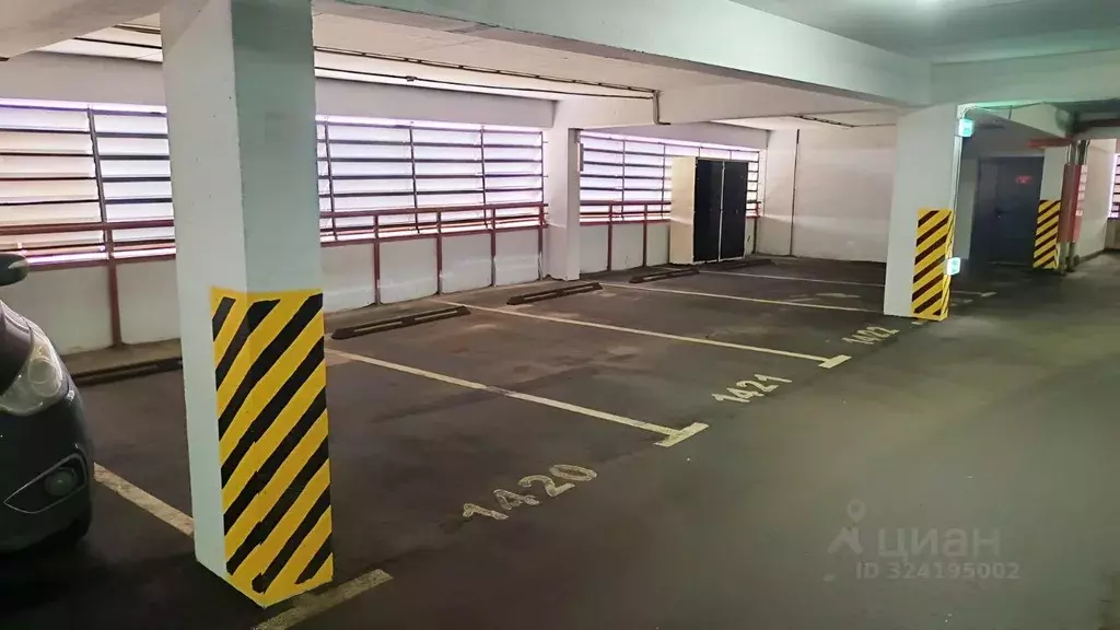 Гараж в Московская область, Одинцово ул. Сколковская, 2 (15 м) - Фото 2