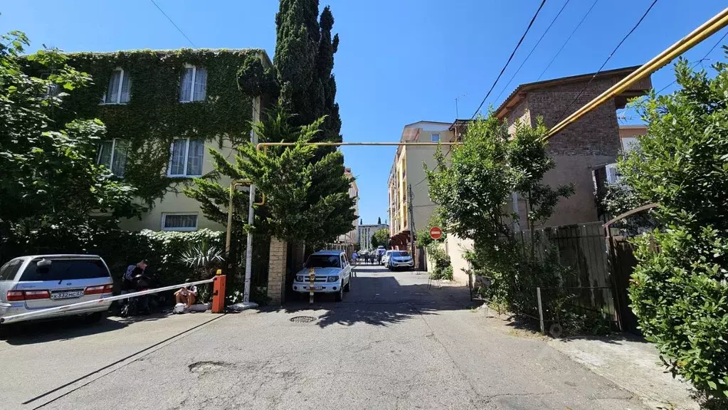 Гараж в Краснодарский край, Сочи пер. Богдана Хмельницкого, 10 (52 м) - Фото 1