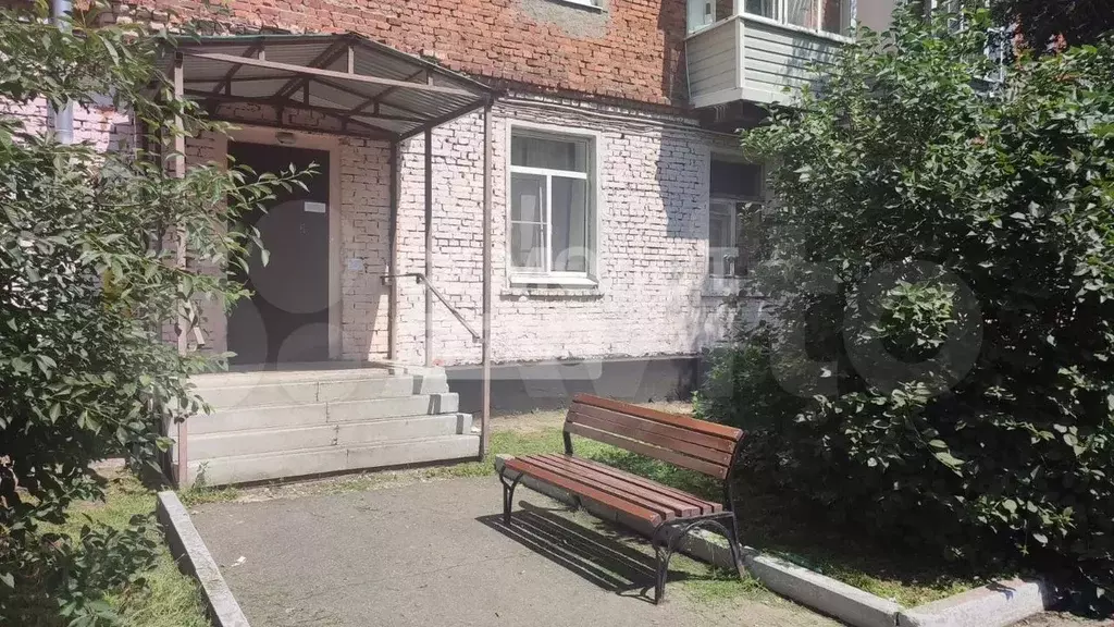 Комната 19,7 м в 3-к., 1/4 эт. - Фото 1