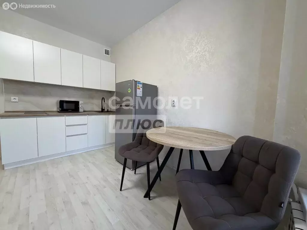 2-комнатная квартира: посёлок Дзержинск, микрорайон Современник, 32 ... - Фото 2