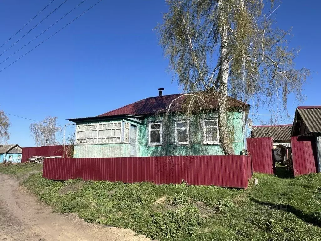 Дом в Курская область, Золотухинский район, Будановский сельсовет, д. ... - Фото 0