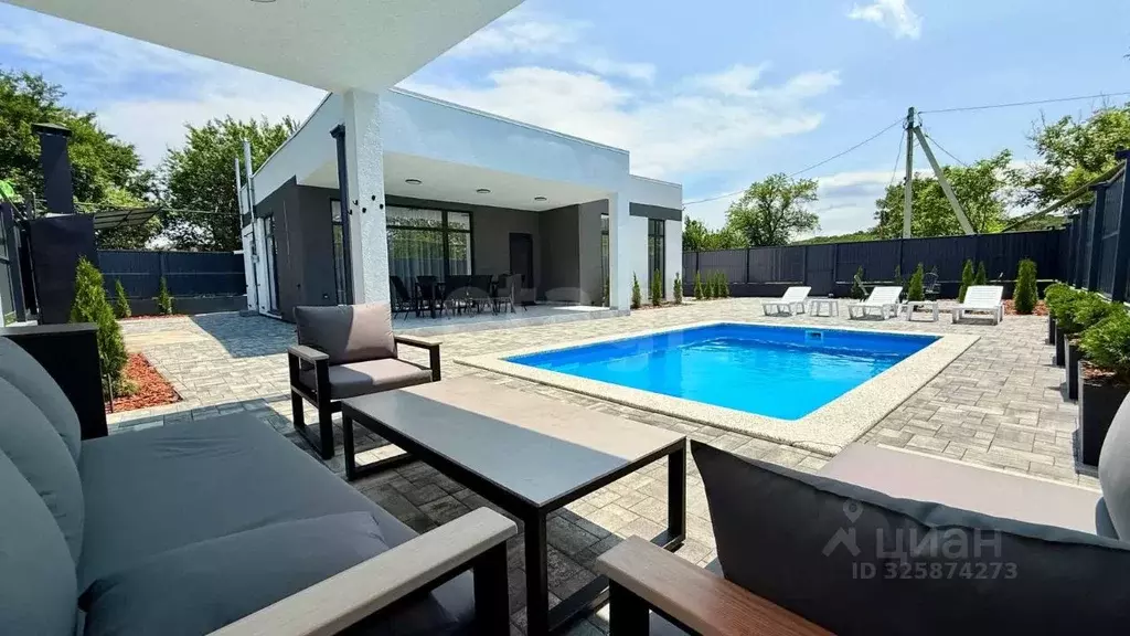 Дом в Адыгея, Майкопский район, Абадзехская ст-ца Набережная ул. (77 ... - Фото 1