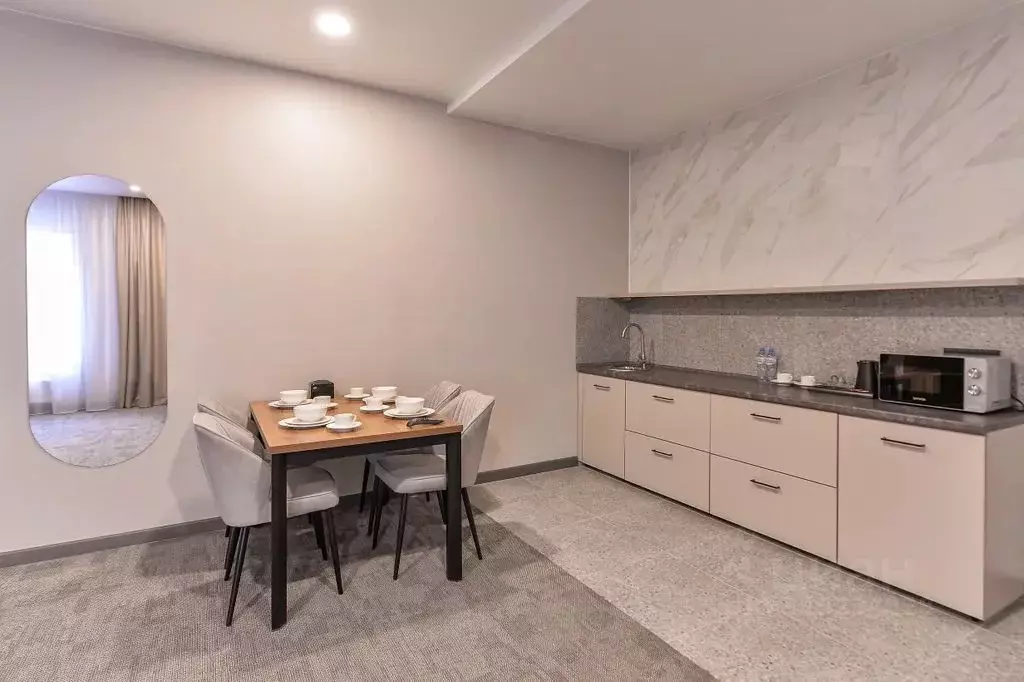 Комната Оренбургская область, Оренбург ул. Красная Площадь, 2А - Фото 2