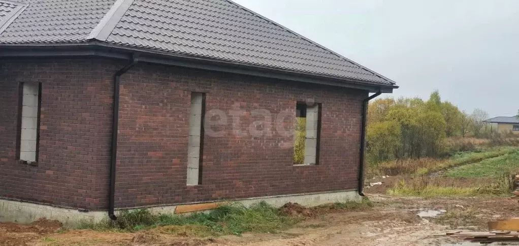 Дом в Смоленская область, Смоленский муниципальный округ, д. Быльники  ... - Фото 1