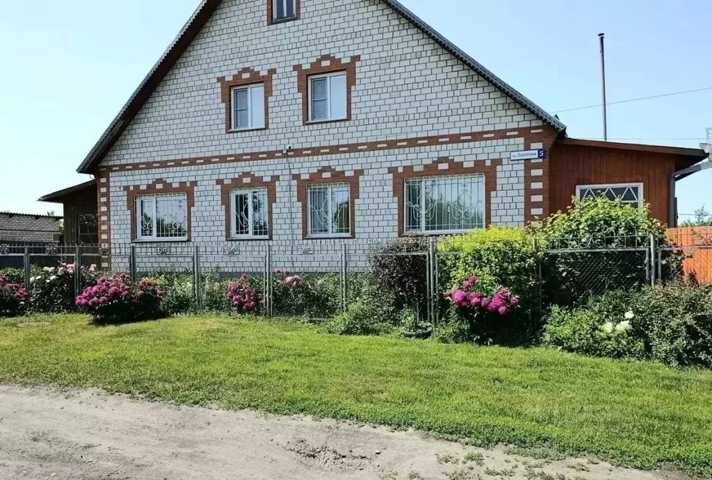 Дом в Алтайский край, Камень-на-Оби городское поселение ул. Лазурная, ... - Фото 1
