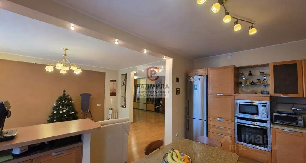 3-к кв. Московская область, Сергиев Посад просп. Красной Армии, 218 ... - Фото 0