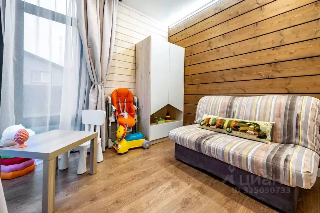 Дом в Ленинградская область, Выборгский район, Рощинское городское ... - Фото 1