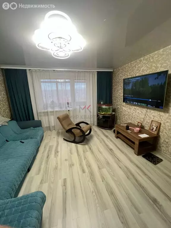 3-комнатная квартира: Черногорск, Юбилейная улица, 30 (65 м) - Фото 1