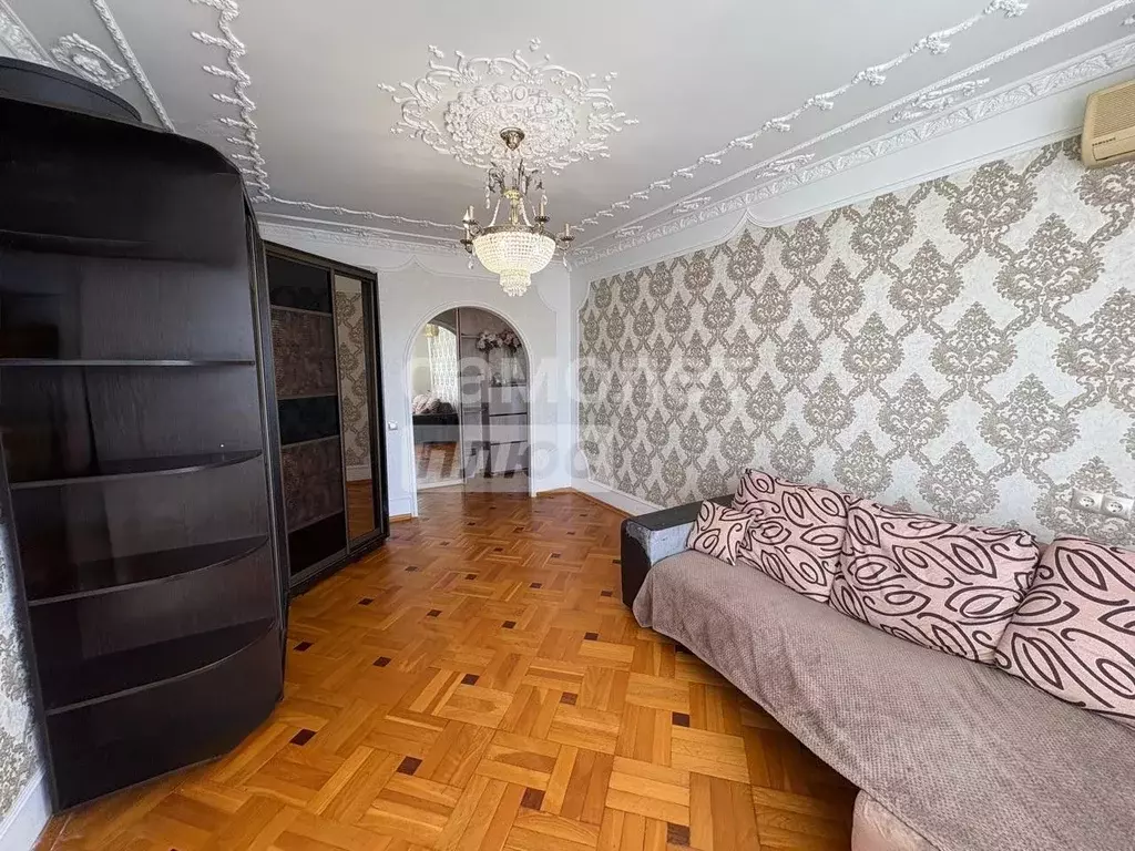 3-к кв. Оренбургская область, Оренбург ул. Конституции СССР, 3 (68.0 ... - Фото 1