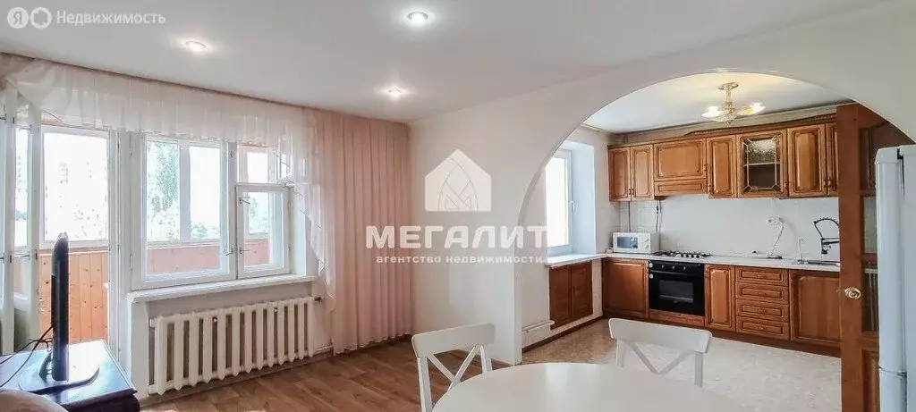 3-комнатная квартира: Казань, улица Академика Парина, 8 (112.5 м) - Фото 1