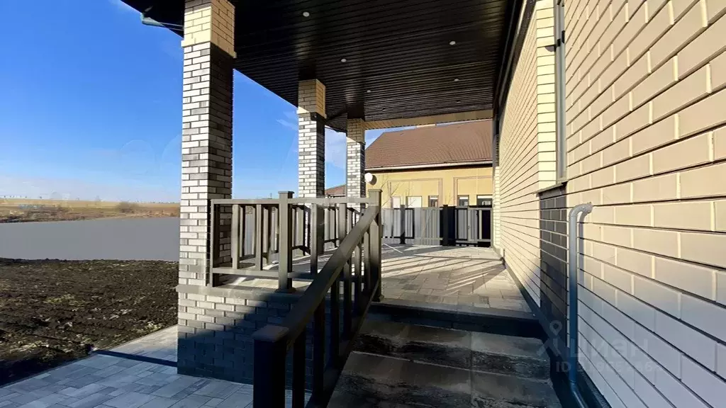 Дом в Краснодарский край, Краснодар Коттеджный Siberium кв-л,  (128 м) - Фото 1