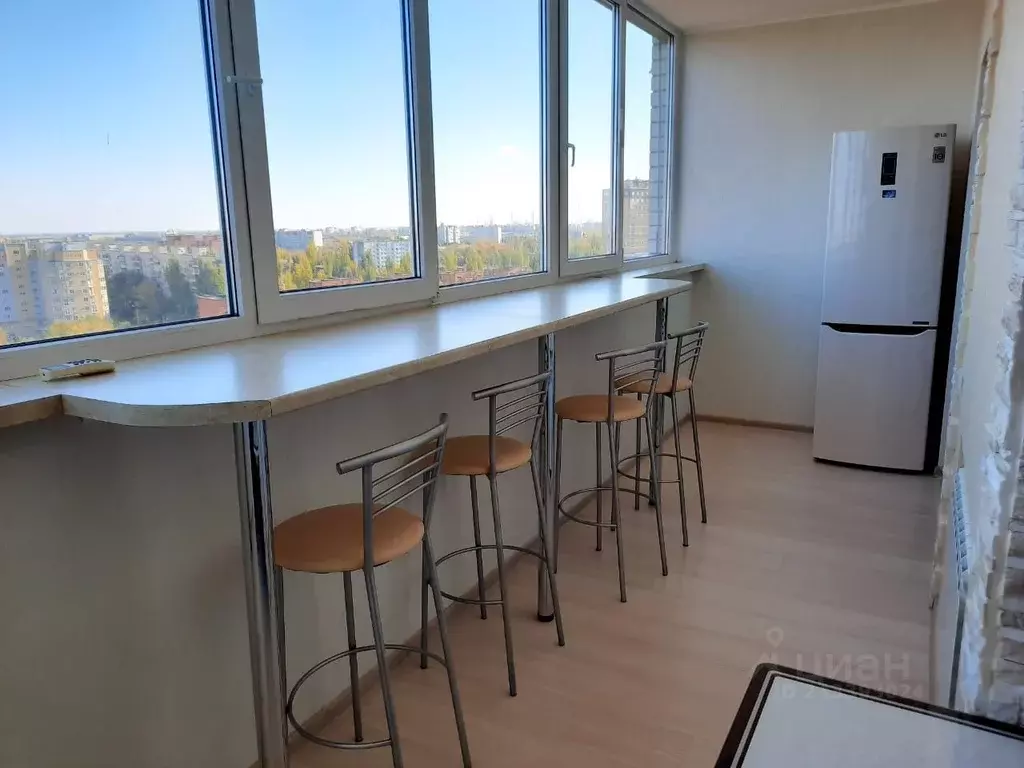 2-к кв. Волгоградская область, Волгоград ул. Фадеева, 63 (70.0 м) - Фото 1