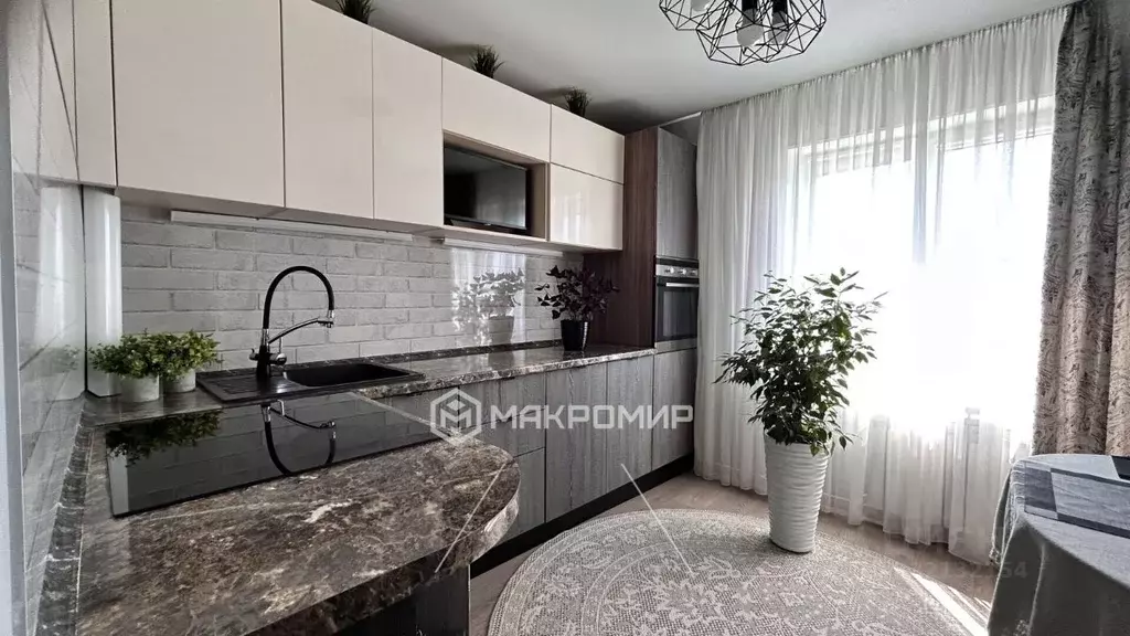 2-к кв. Челябинская область, Челябинск ул. Островского, 18 (49.7 м) - Фото 1